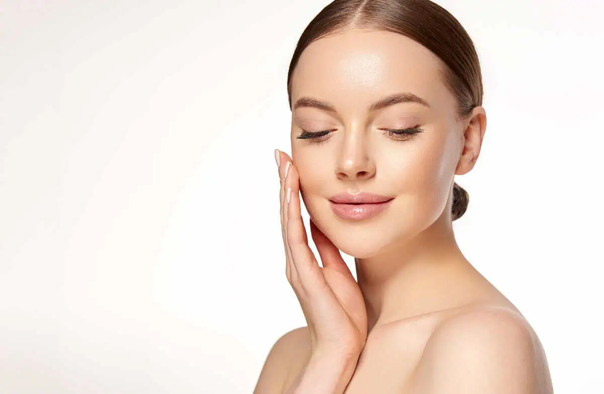 A woman is receiving Fine Lines and Wrinkles Treatments at Aesthetic Center of Richmond Dermatology